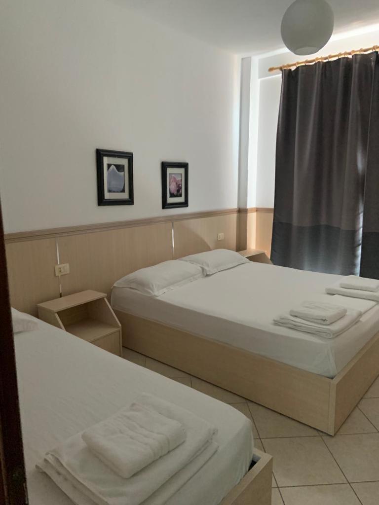 Apart-Hotel Alvi Sarandë Exterior foto