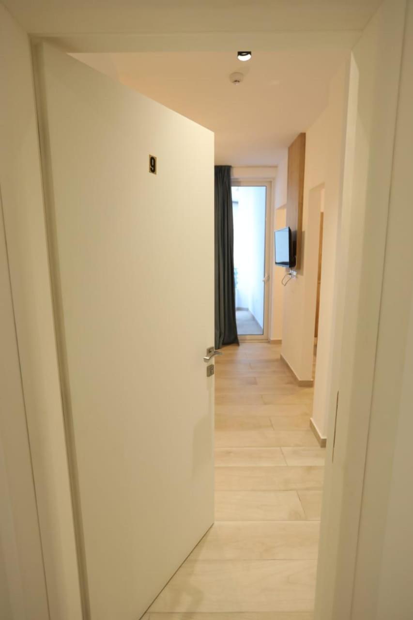 Apart-Hotel Alvi Sarandë Exterior foto