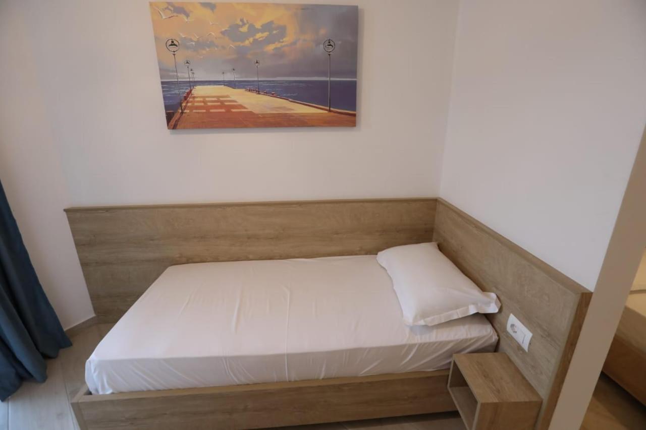 Apart-Hotel Alvi Sarandë Exterior foto